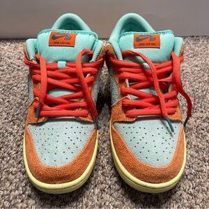 Nike SB Dunk Low Orange Emerald Rise DV5429 800 Size 9.5 NO BOX